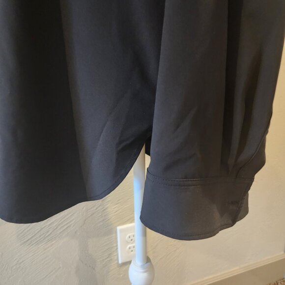 Lou & Grey Oversized Athletic Button Up - Picture 6 of 6